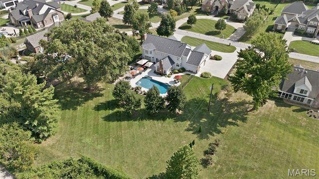 23 Bopp Lane, Town And Country, MO 63131