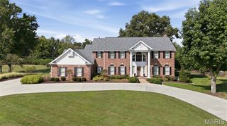 23 Bopp Lane, Town And Country, MO 63131