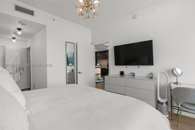 900 Biscayne Blvd 3103, Miami, FL 33132