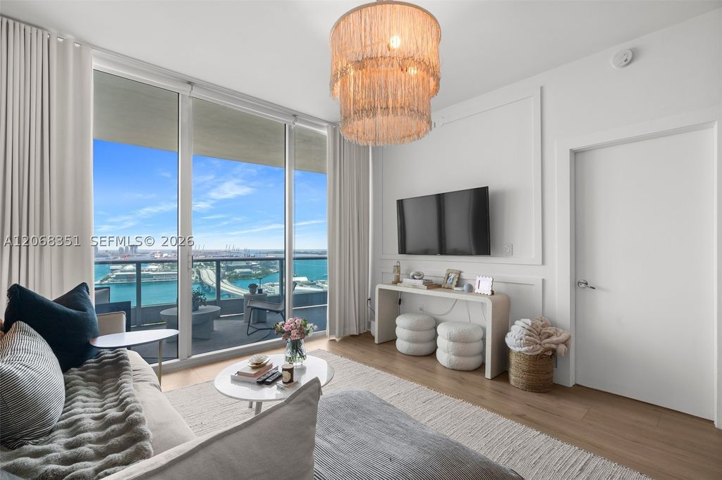 900 Biscayne Blvd 3103, Miami, FL 33132