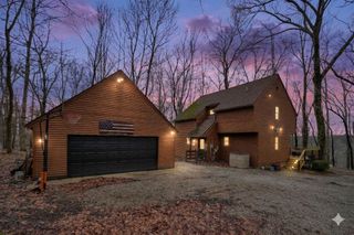 592 Catawba Court, Sugar Grove, OH 43155