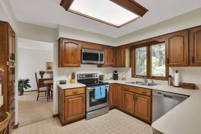 689 Howell Drive, Newark, OH 43055