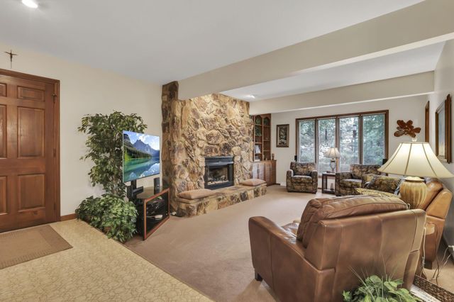 689 Howell Drive, Newark, OH 43055