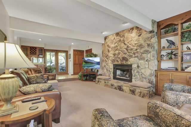 689 Howell Drive, Newark, OH 43055