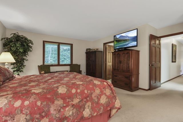 689 Howell Drive, Newark, OH 43055