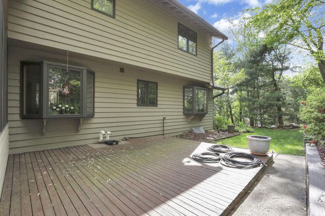 689 Howell Drive, Newark, OH 43055