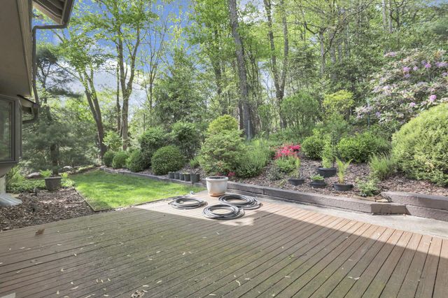 689 Howell Drive, Newark, OH 43055