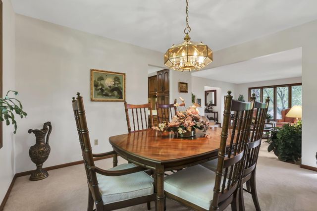 689 Howell Drive, Newark, OH 43055