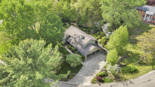 689 Howell Drive, Newark, OH 43055