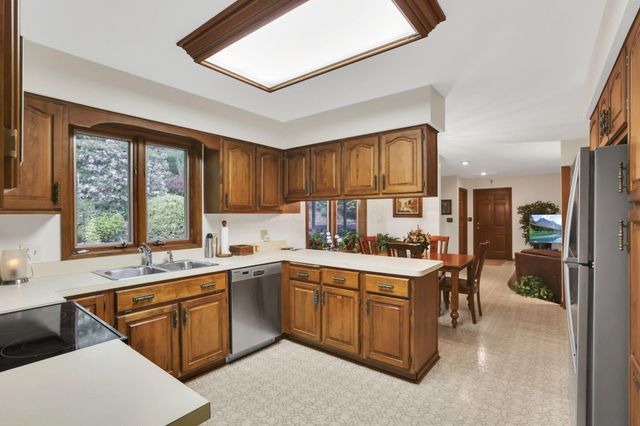689 Howell Drive, Newark, OH 43055