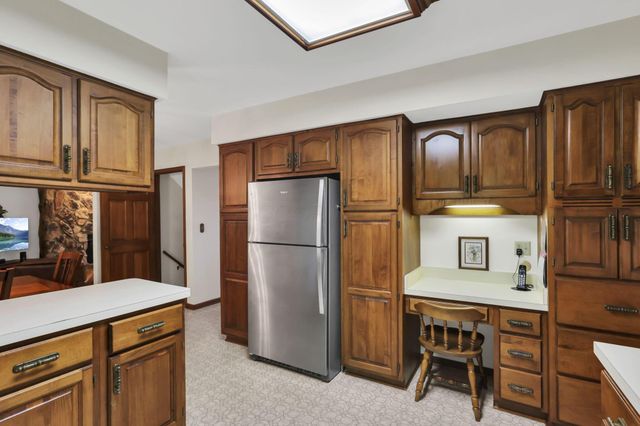 689 Howell Drive, Newark, OH 43055