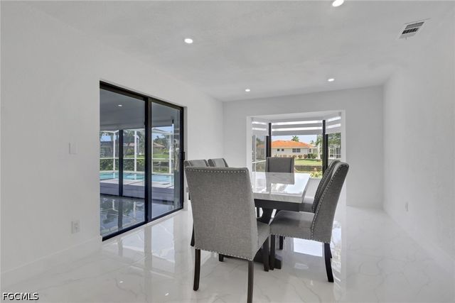 4943 Pelican BLVD, Cape Coral, FL 33914