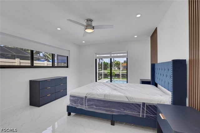 4943 Pelican BLVD, Cape Coral, FL 33914