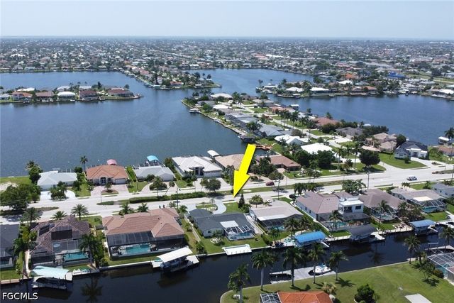 4943 Pelican BLVD, Cape Coral, FL 33914