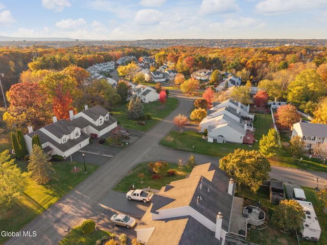 988 Sterling Ridge Drive, Rensselaer, NY 12144