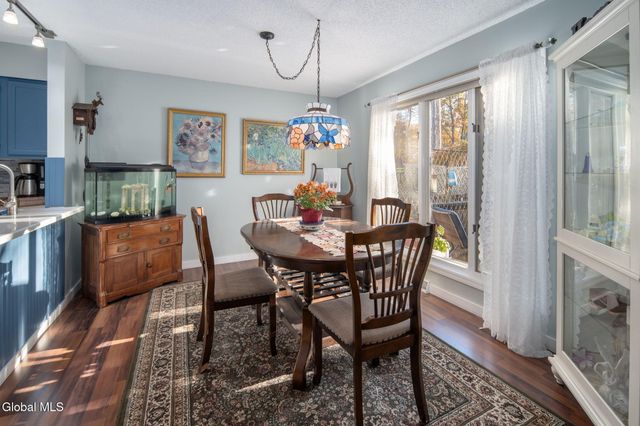 988 Sterling Ridge Drive, Rensselaer, NY 12144