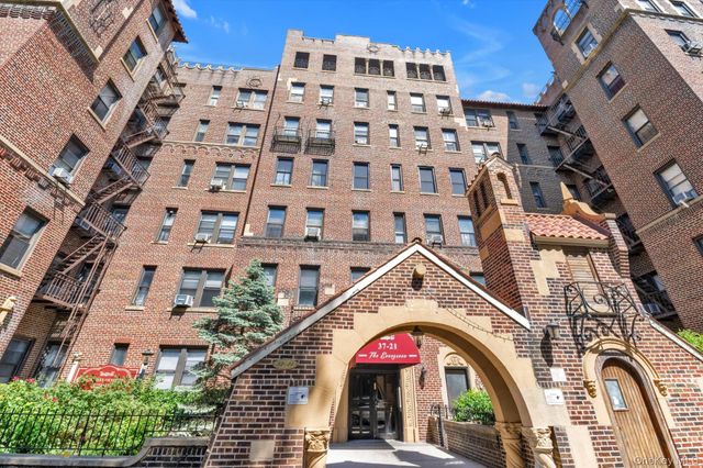 37-21 80th Street 3M, Jackson Heights, NY 11372