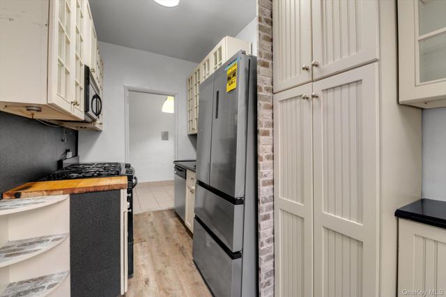 37-21 80th Street 3M, Jackson Heights, NY 11372