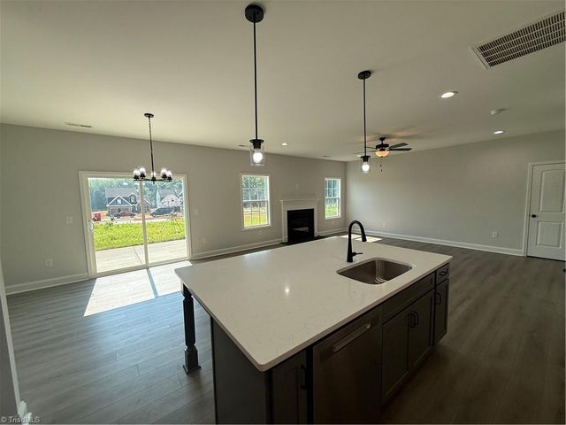 1581 Dappledown Street 54, Kernersville, NC 27284