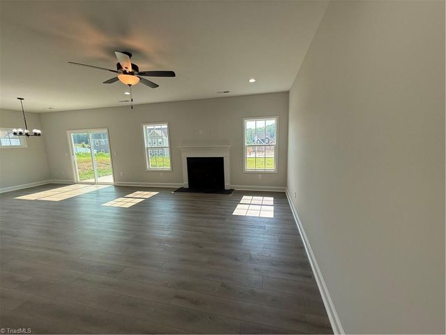 1581 Dappledown Street 54, Kernersville, NC 27284