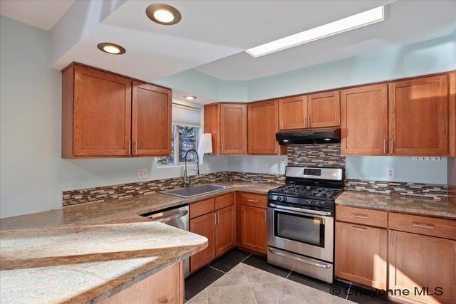 6538 MORELAND AVE, Cheyenne, WY 82009