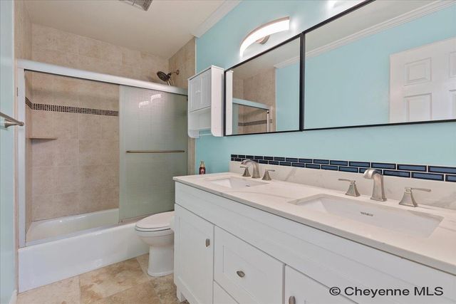6538 MORELAND AVE, Cheyenne, WY 82009