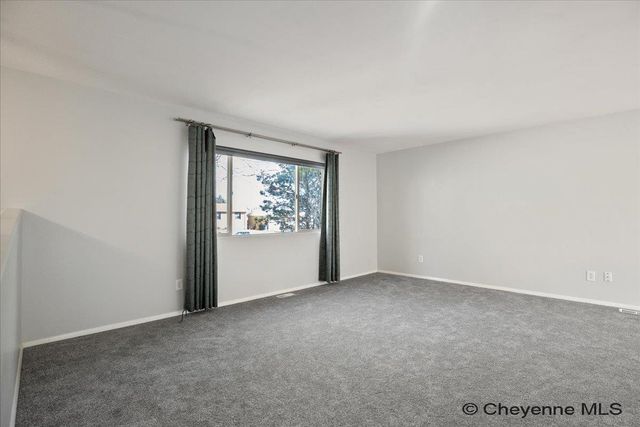 6538 MORELAND AVE, Cheyenne, WY 82009