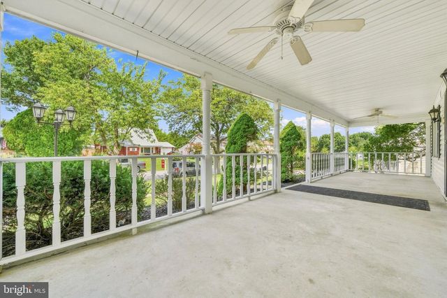 2727 KEYSTONE LN, Bowie, MD 20715