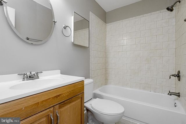 1663 HART CT, Crofton, MD 21114