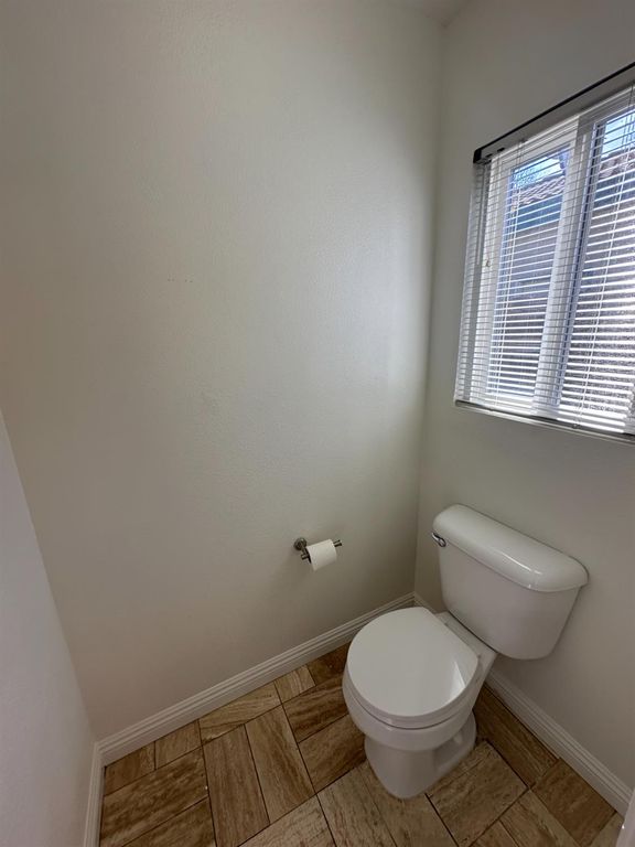 Image 18 of property listing at 7351 N Bain Avenue, Fresno, CA 93722