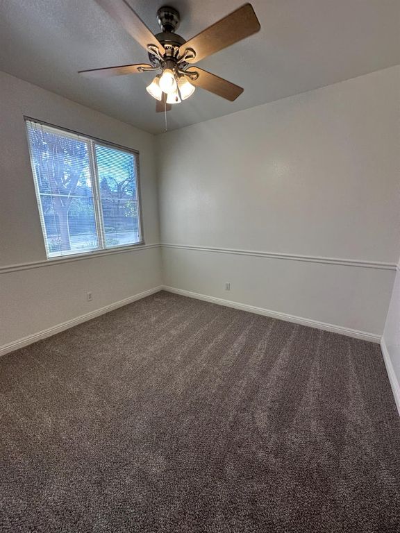 Image 20 of property listing at 7351 N Bain Avenue, Fresno, CA 93722
