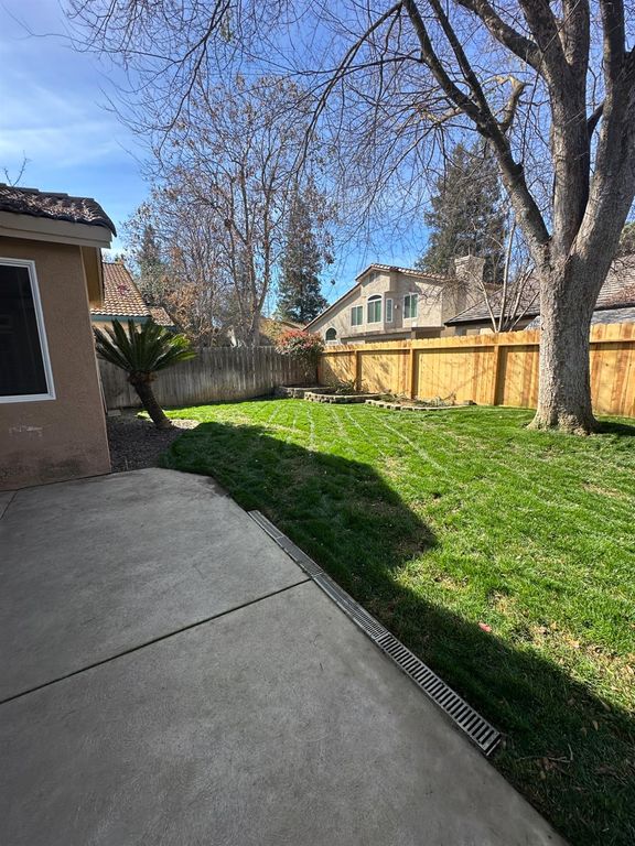 Image 26 of property listing at 7351 N Bain Avenue, Fresno, CA 93722