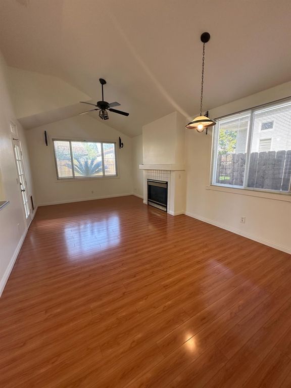 Image 9 of property listing at 7351 N Bain Avenue, Fresno, CA 93722