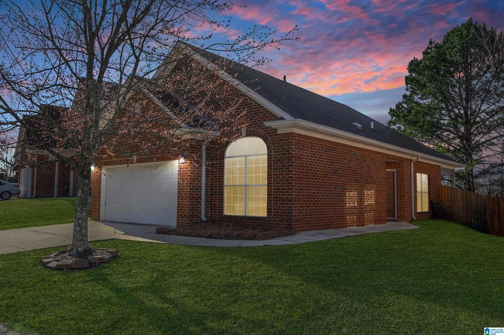 1020 CASTLEMAINE DRIVE, Birmingham, AL 35226