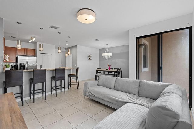 550 NE 33rd Ter, Homestead, FL 33033