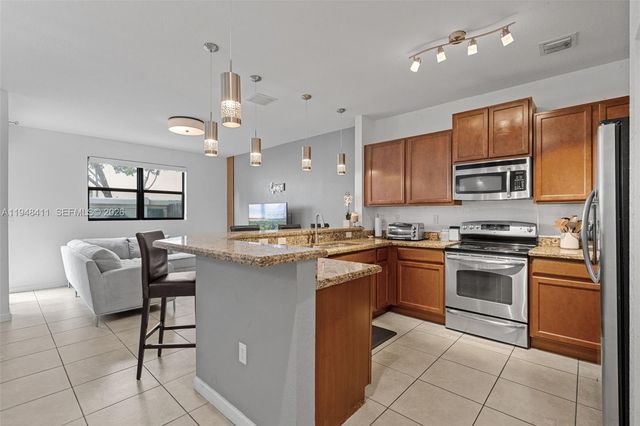 550 NE 33rd Ter, Homestead, FL 33033