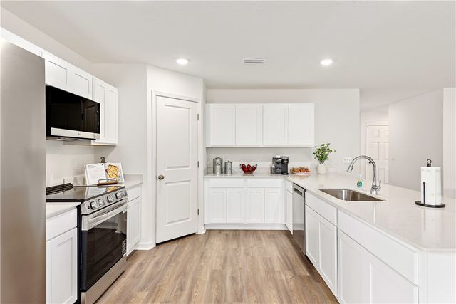 233 Woodlake Landing, Hartwell, GA 30643