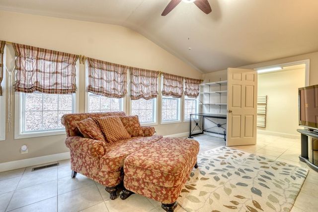 219 Rocky Circle, Blairsville, GA 30512