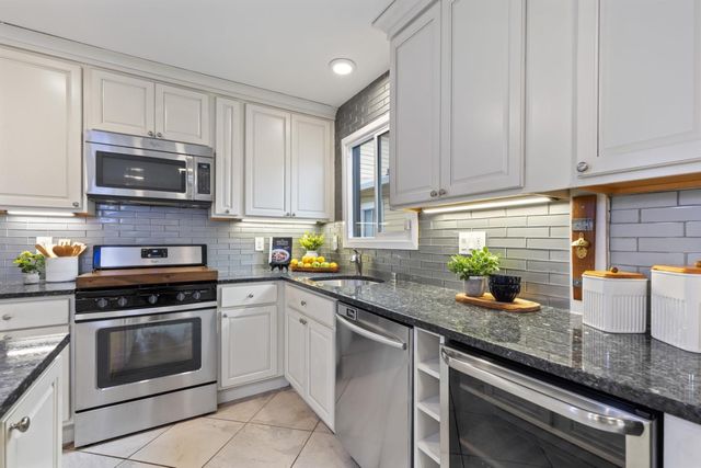 4131 Bayo Street, Oakland, CA 94619