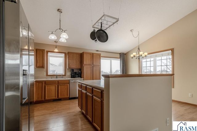 612 St Andrews Drive, Mankato, MN 56001