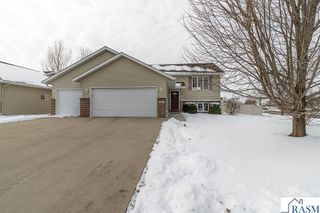 612 St Andrews Drive, Mankato, MN 56001