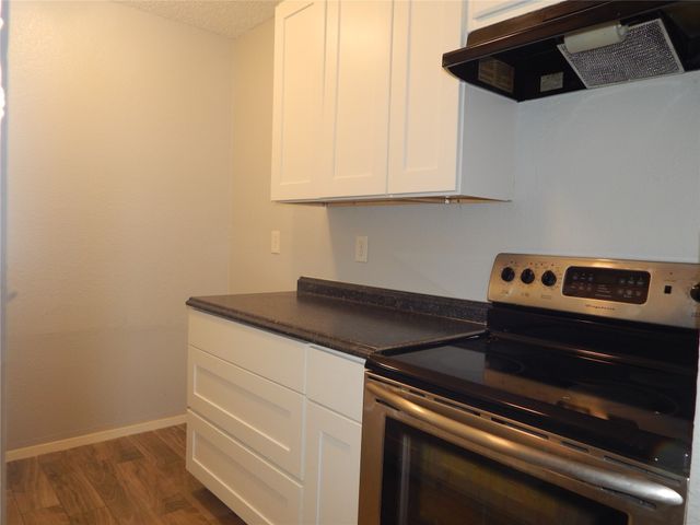 6715 Whiteridge Drive, Dallas, TX 75217