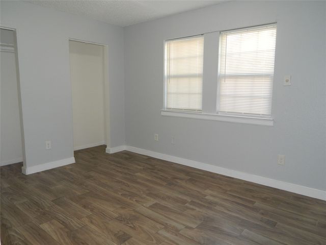 6715 Whiteridge Drive, Dallas, TX 75217