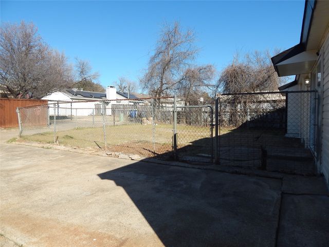 6715 Whiteridge Drive, Dallas, TX 75217