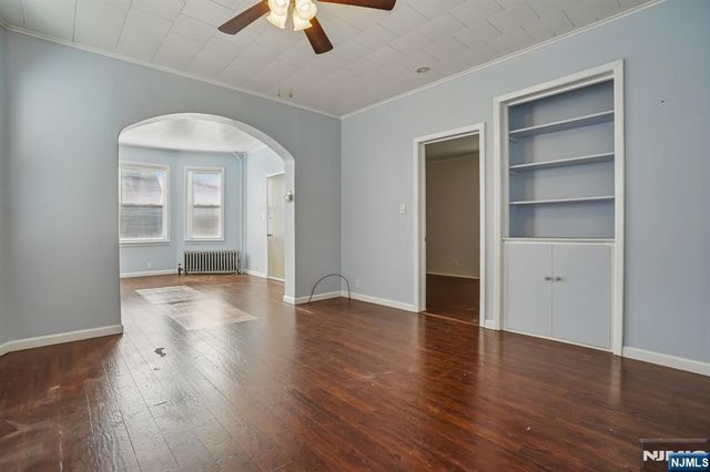 18 2nd Street, Clifton, NJ 07011