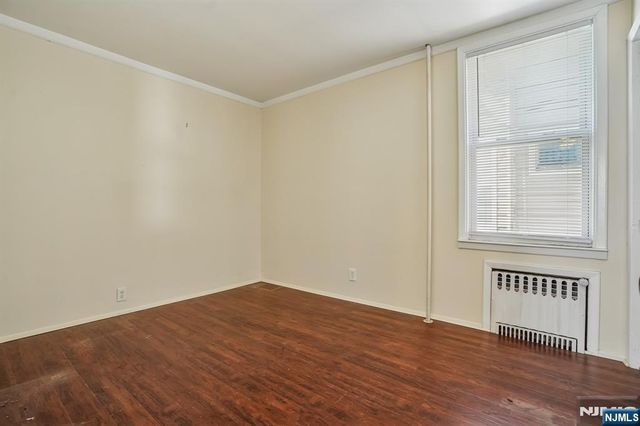 18 2nd Street, Clifton, NJ 07011