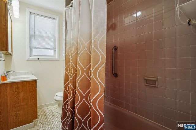 18 2nd Street, Clifton, NJ 07011