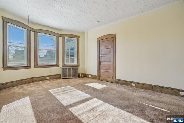 18 2nd Street, Clifton, NJ 07011