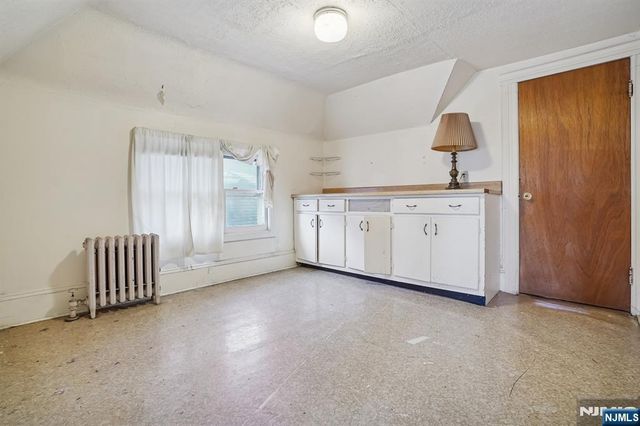 18 2nd Street, Clifton, NJ 07011