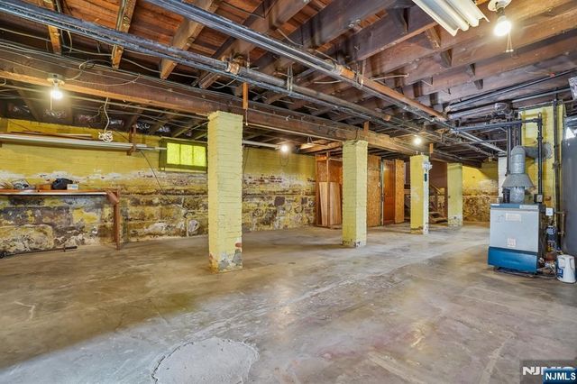 18 2nd Street, Clifton, NJ 07011